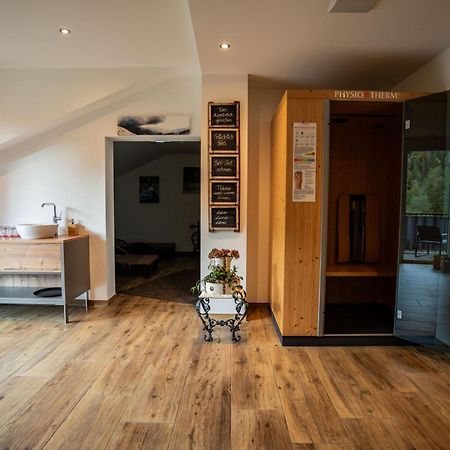 Hotel Garni Isarlodge Wiesenhof 샤르니츠 외부 사진