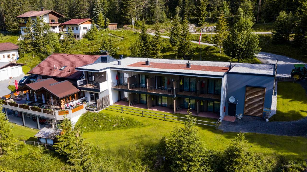Hotel Garni Isarlodge Wiesenhof 샤르니츠 외부 사진